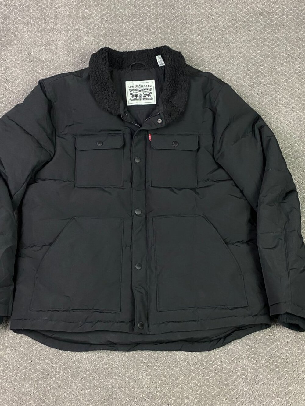 Levi's Woodsman Puffer Jacket Coat Mens Large Black Sherpa Collar Chest Pockets